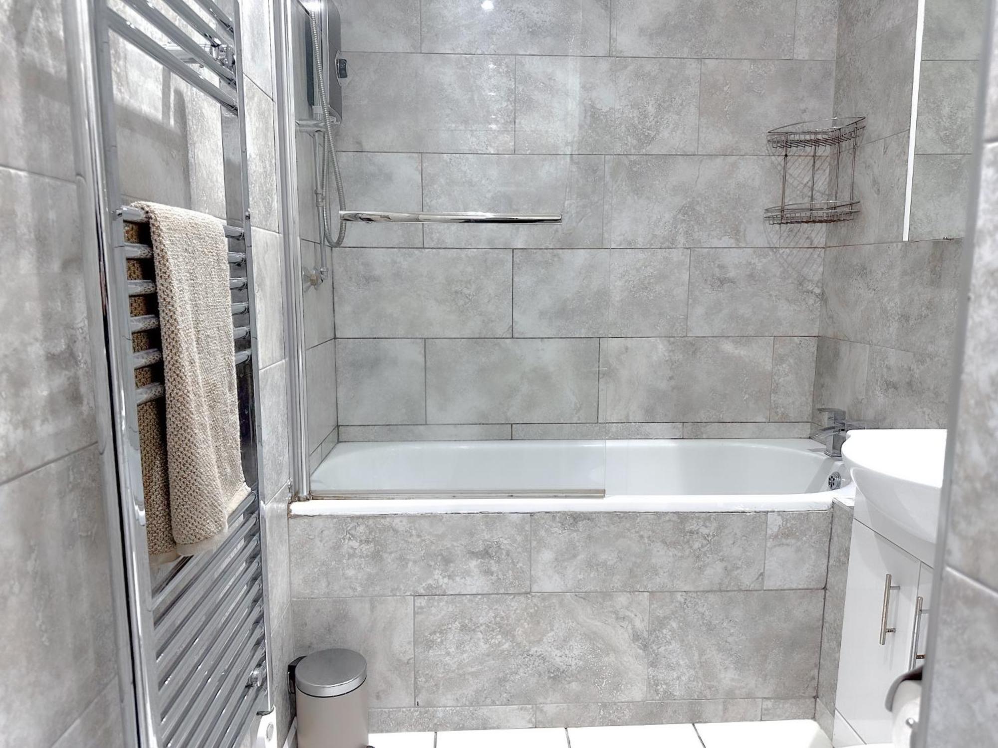 Contemporary And Cosy Birmingham Apartment- Free Parking & Wi-Fi エクステリア 写真