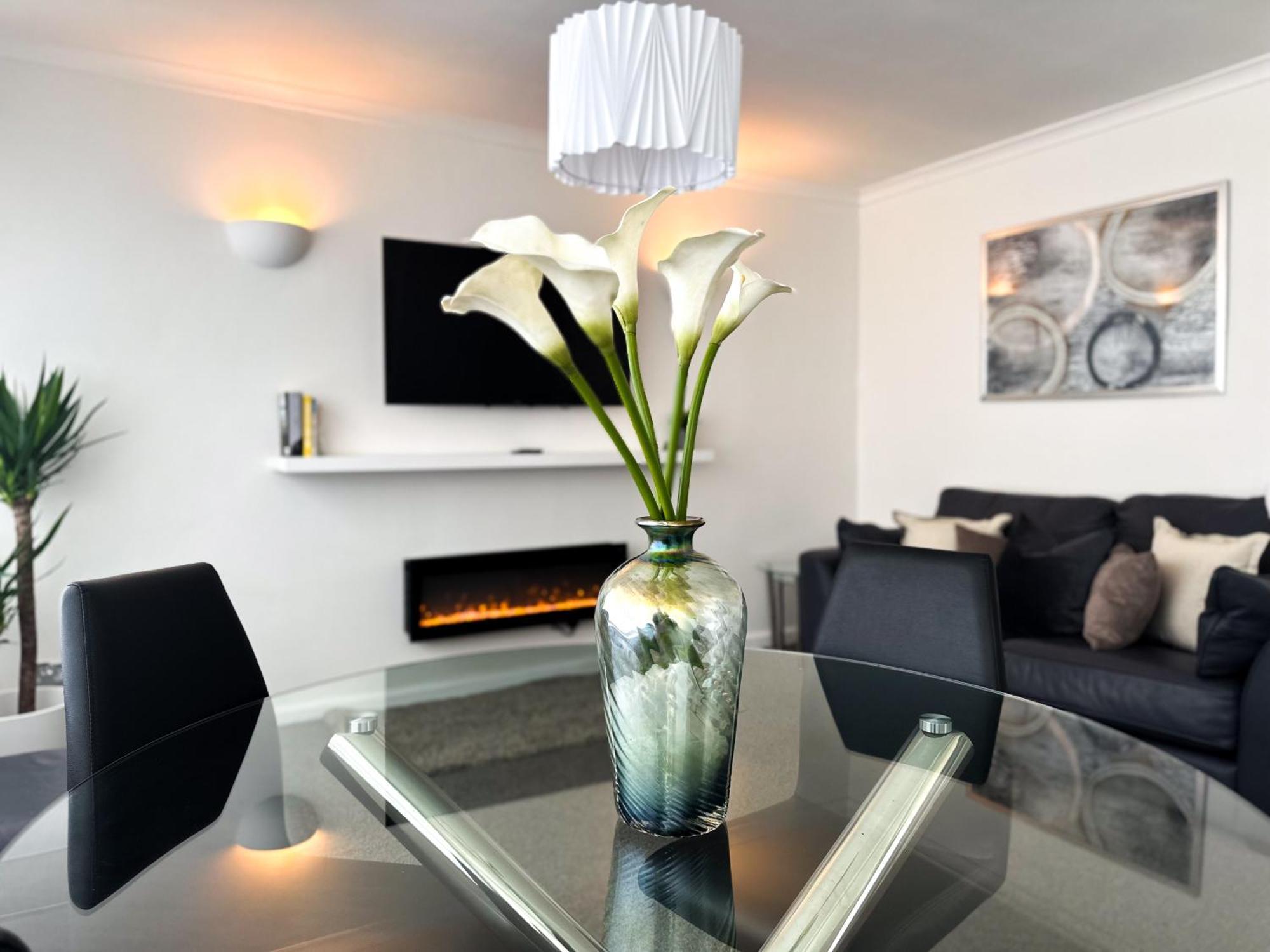 Contemporary And Cosy Birmingham Apartment- Free Parking & Wi-Fi エクステリア 写真