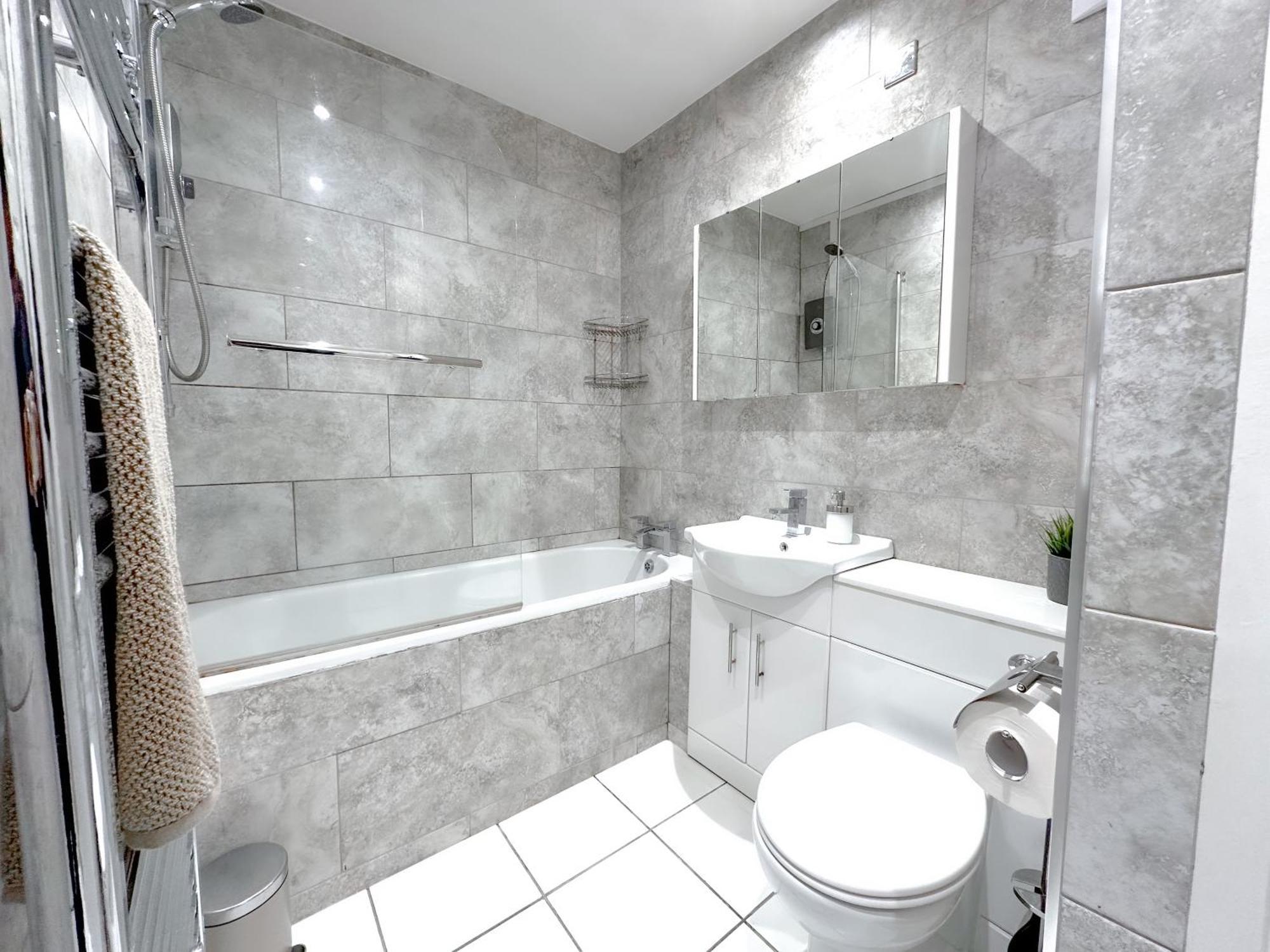 Contemporary And Cosy Birmingham Apartment- Free Parking & Wi-Fi エクステリア 写真